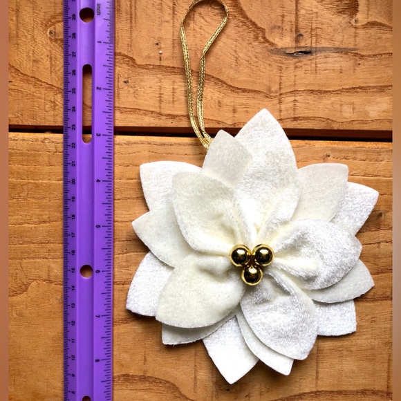 Christmas White Poinsettia Flower Flocked Felt Petals Gold Beads Ornament Set 4 - Picture 3 of 3